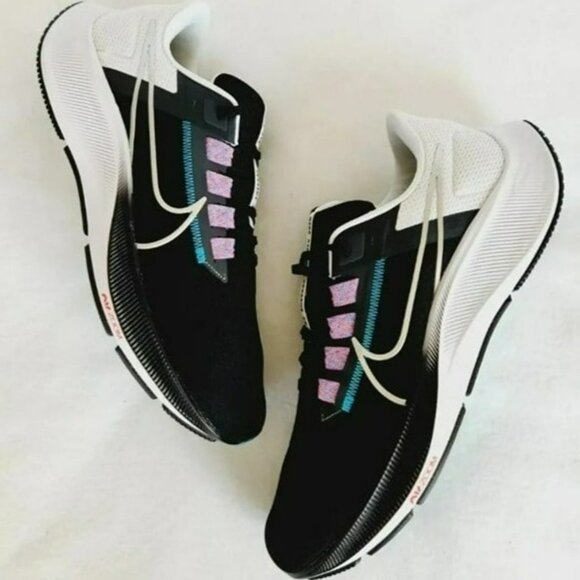 13 MEN\'S NIKE AIR ZOOM PEGASUS 38 BLACK SILVER RUNNING SNEAKERS CW7356-003